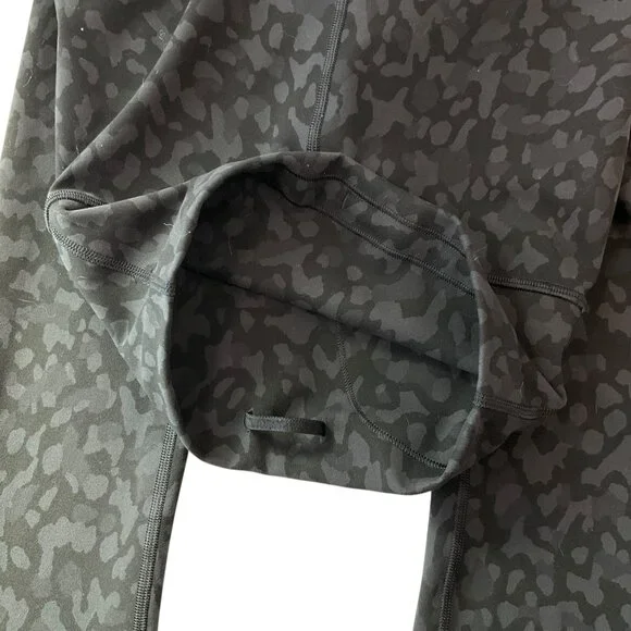Lululemon Leggings Womens 2 Black Camo High Rise Lululemon Wunder Train Tight - Picture 5 of 11